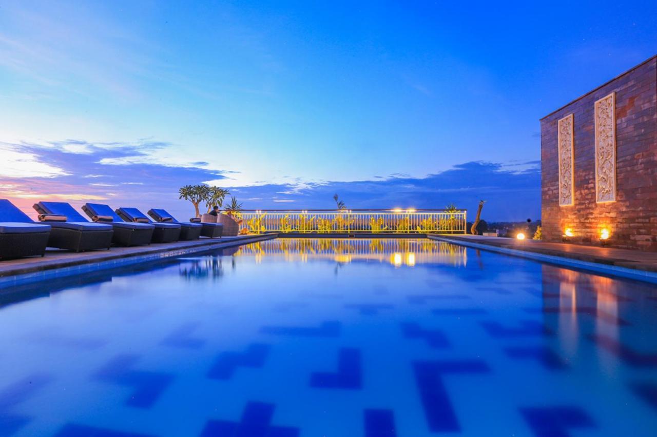 Canggu Dream Village Hotel And Suites Екстериор снимка