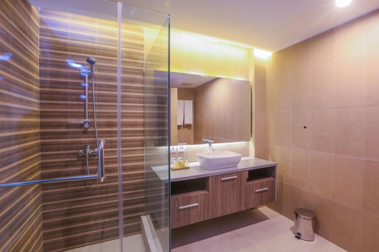 Canggu Dream Village Hotel And Suites Екстериор снимка